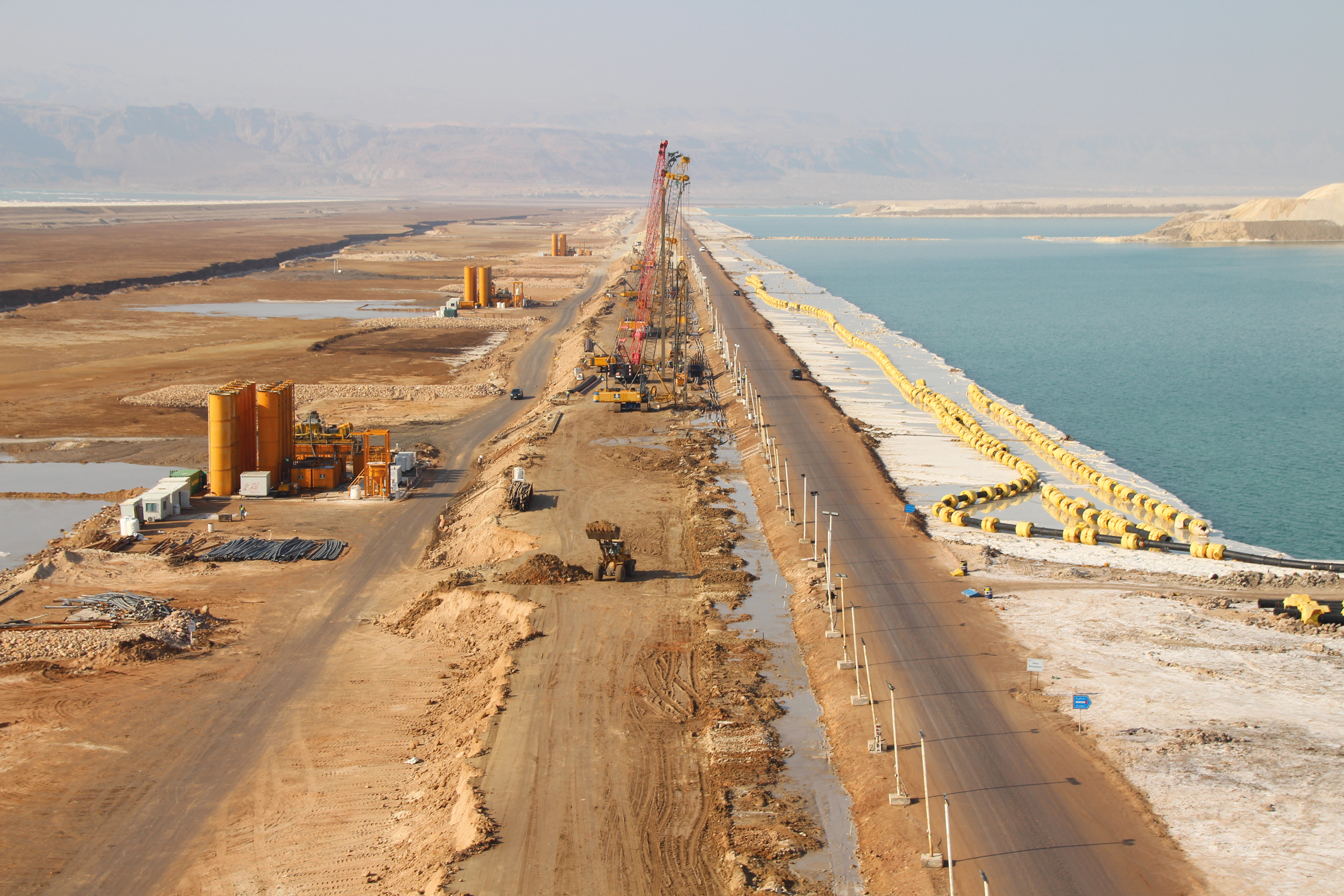 Dike rehabilitation project by Bauer Spezialtiefbau in Jordan