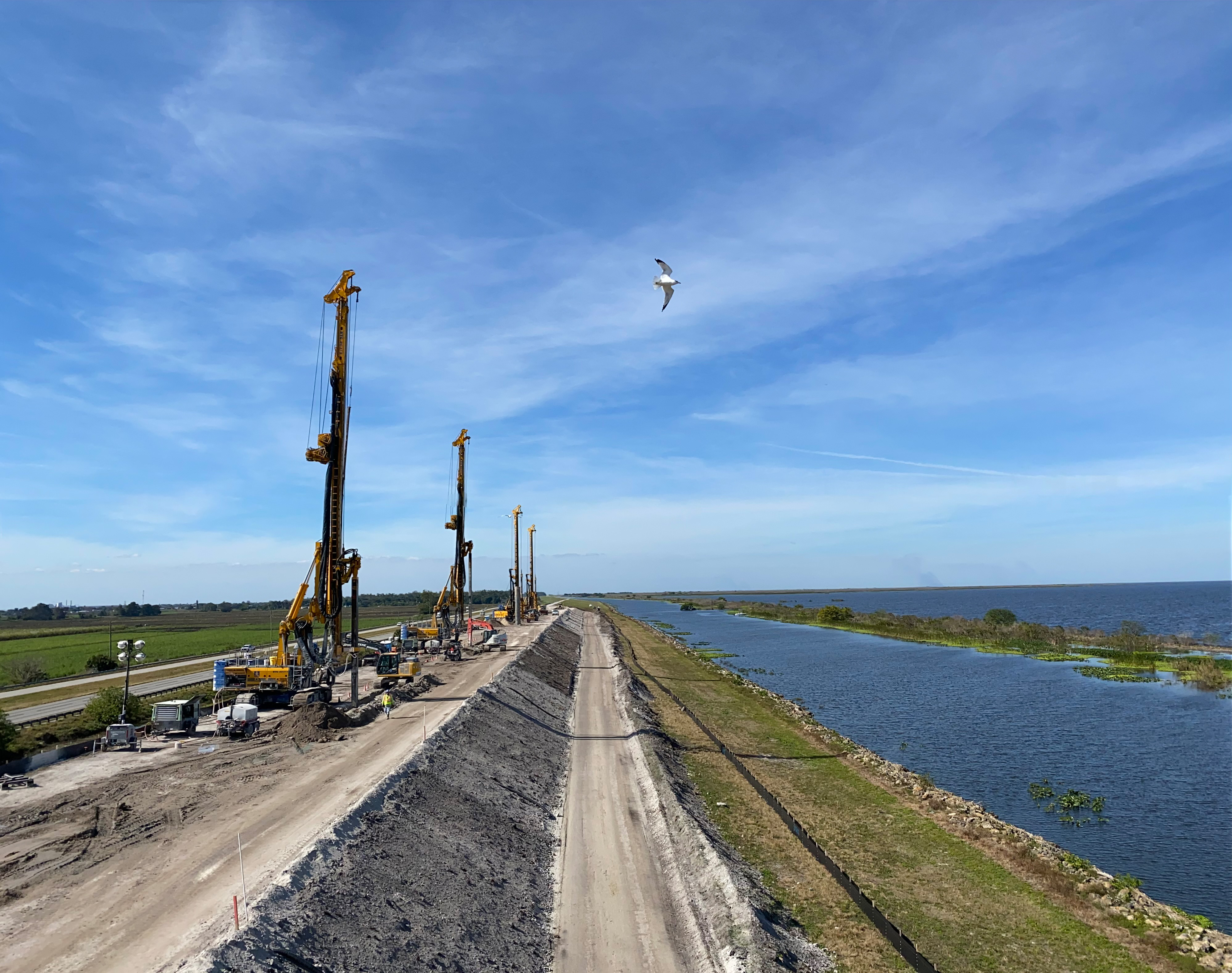 Press release from Bauer Spezialtiefbau about the Herbert Hoover Dike in Florida