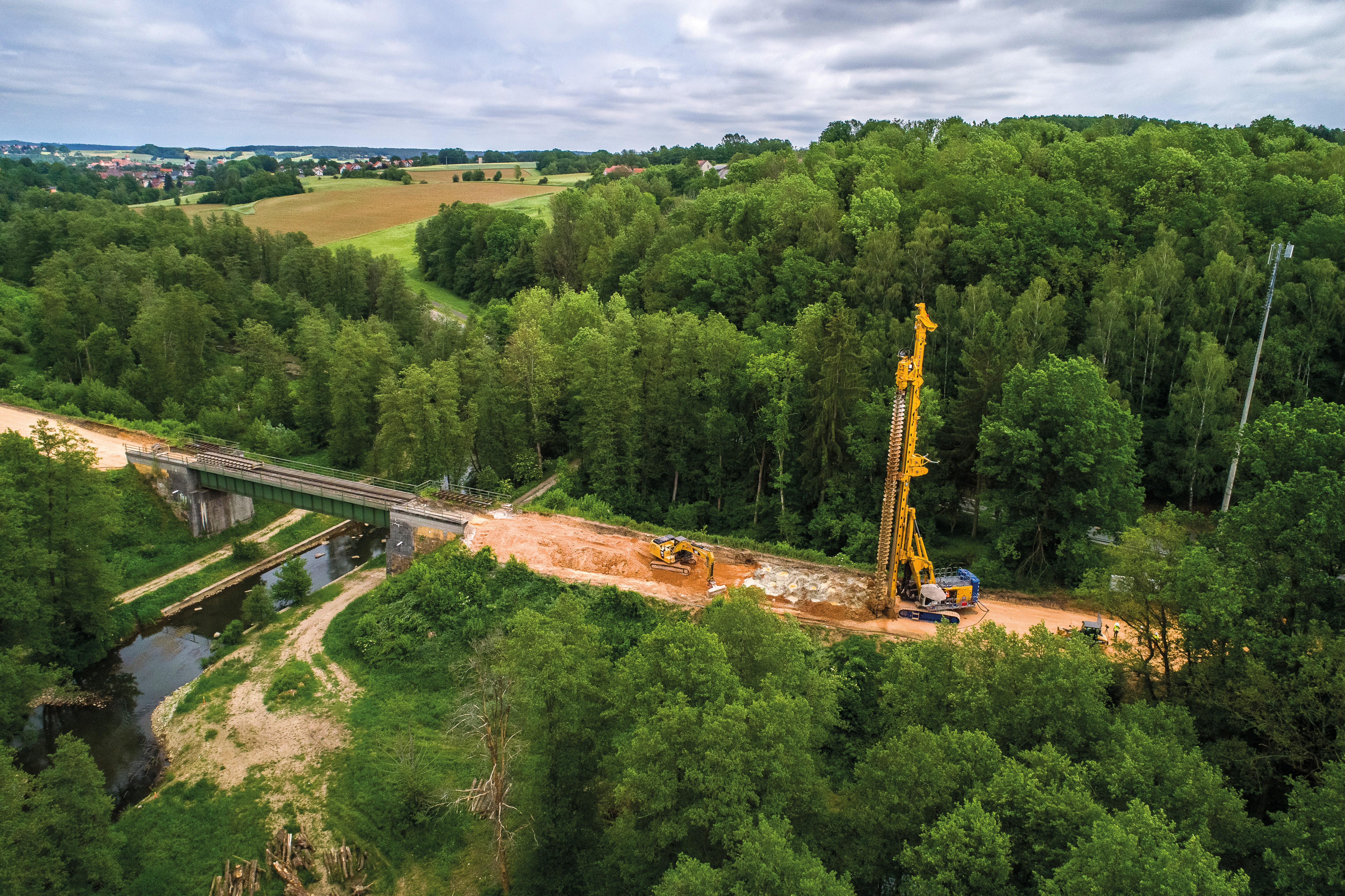 Für eine grüne Zukunft: Die Bahndammsanierung Vilseck mittels Mixed-in-Place-Verfahren