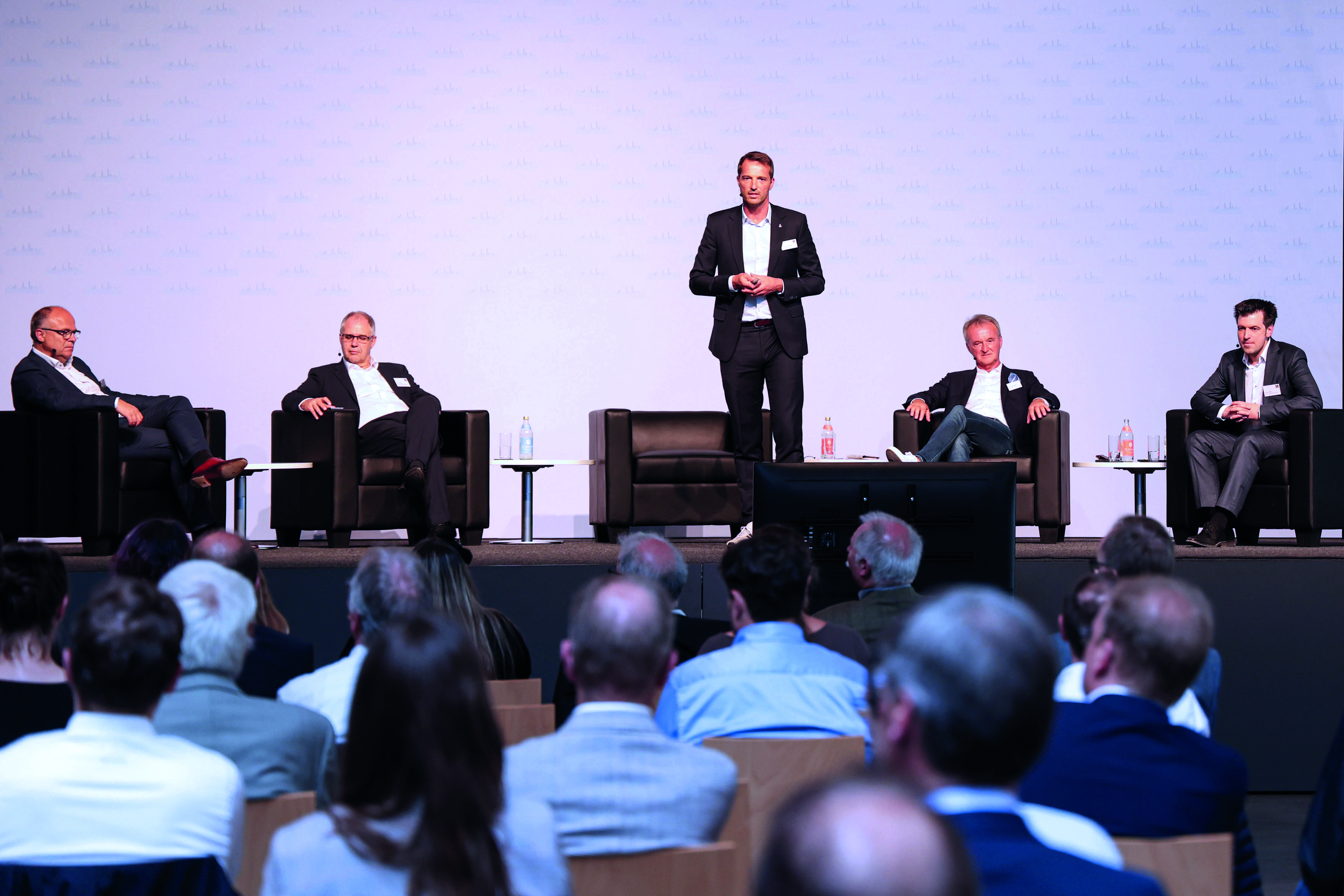 Sustainability as a challenge and opportunity in specialist foundation engineering 