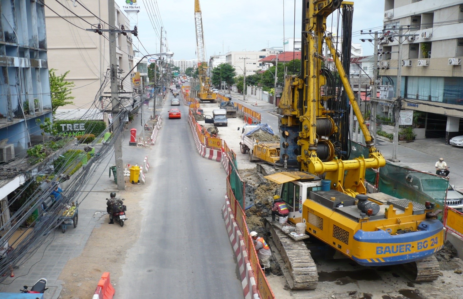 Thai Bauer undertook extensive foundation work for the MRT Blue Line Contract 3 Project
