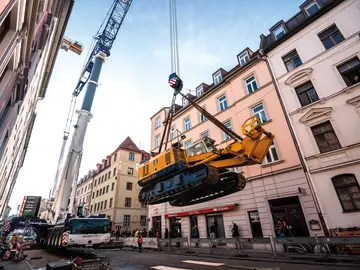 Baugrubenerstellung auf engstem Raum in München von Bauer Spezialtiefbau