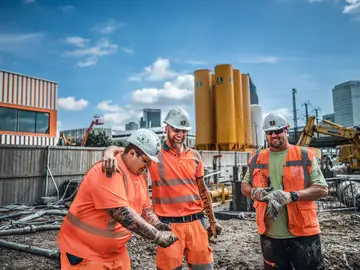 Mitarbeiter auf den Baustellen von Bauer Spezialtiefbau hautnah erleben