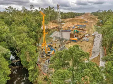Bauer carries out piling works for the Bruce Highway Upgrade
