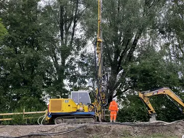 Bauer Spezialtiefbau carries out dike rehabilitation for Bildweiher Lake in Switzerland