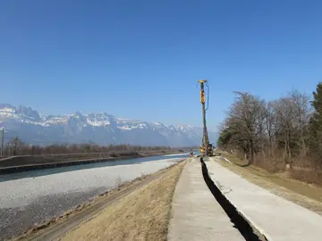 Bauer Spezialtiefbau carries out dike rehabilitation in Schaan, Liechtenstein