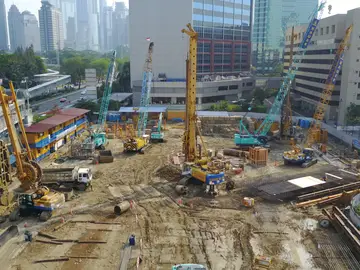 Bauer Indonesia constructs an excavation pit in Jakarta