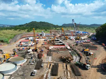 Schlitzwandarbeiten für neue Metro Linie 3 in Panama durch Bauer Spezialtiefbau