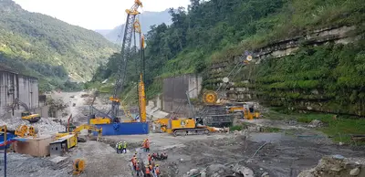 Bauer Spezialtiefbau constructs 10,000 linear meters of piles with a diameter of 800 mm, as well as around 60,000 linear meters of anchors for the hydropower plant in India