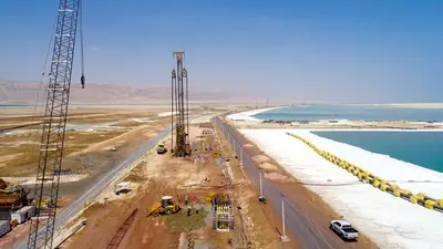 Dichtwandarbeiten am Toten Meer in Jordanien von Bauer Spezialtiefbau