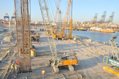 Schlitzwandarbeiten für den Ausbau des Hafens Alexandria von Bauer Spezialtiefbau