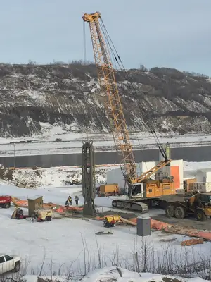 Herstellung einer Dichtwand für Wasserkraftwerk Site C von Bauer Spezialtiefbau