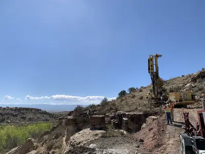 Bohr- und Injektionsarbeiten für Teller Damm in Colorado von Bauer Spezialtiefbau