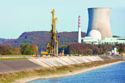 Mixed-in-Place Dichtwand für Deichsanierung Aubecken Dogern von Bauer Spezialtiefbau