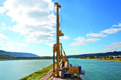 Mixed-in-Place method for dike rehabilitation on Aubecken Reservoir in Dogern by Bauer Spezialtiefbau