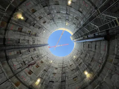 Fertiger Schlitzwandschacht in 65 m Tiefe in Krsko, Slowenien von Bauer Spezialtiefbau